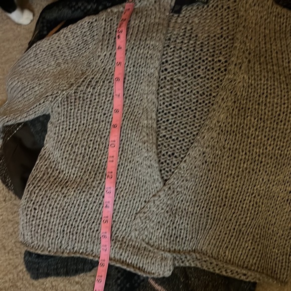 Eileen Fisher | Woven Viscose Blend Lightweight Cardigan Sweater in Light Gray - Picture 8 of 10